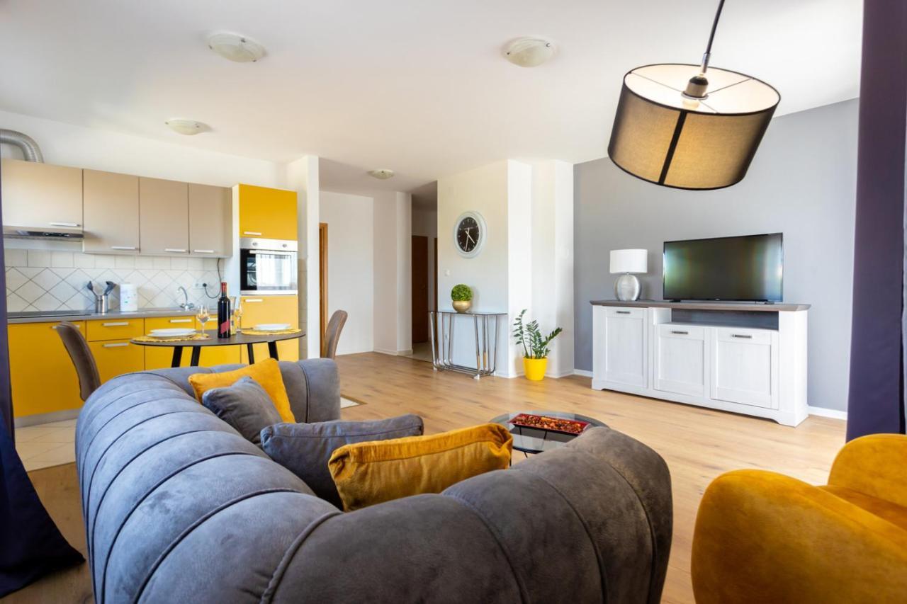 Apartment Demo มาลินสกา ภายนอก รูปภาพ