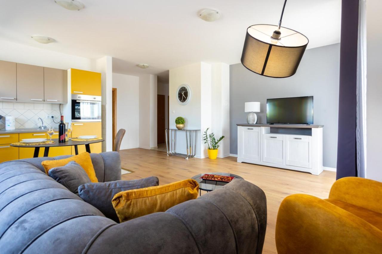 Apartment Demo มาลินสกา ภายนอก รูปภาพ